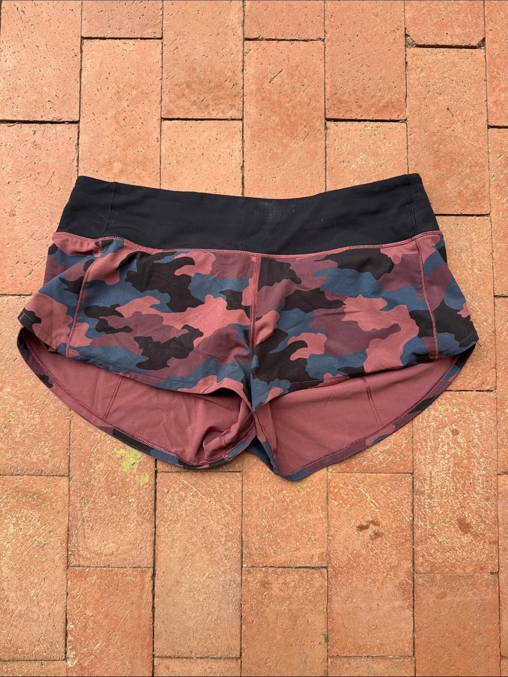 🍋 Lululemon Speed Up Low-Rise Lined 2.5